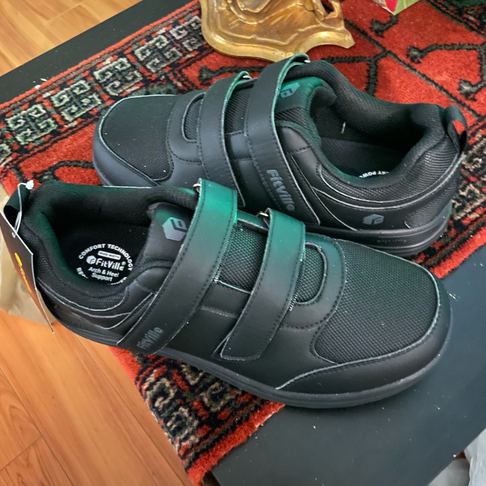 Easy Fit Black wide shoe